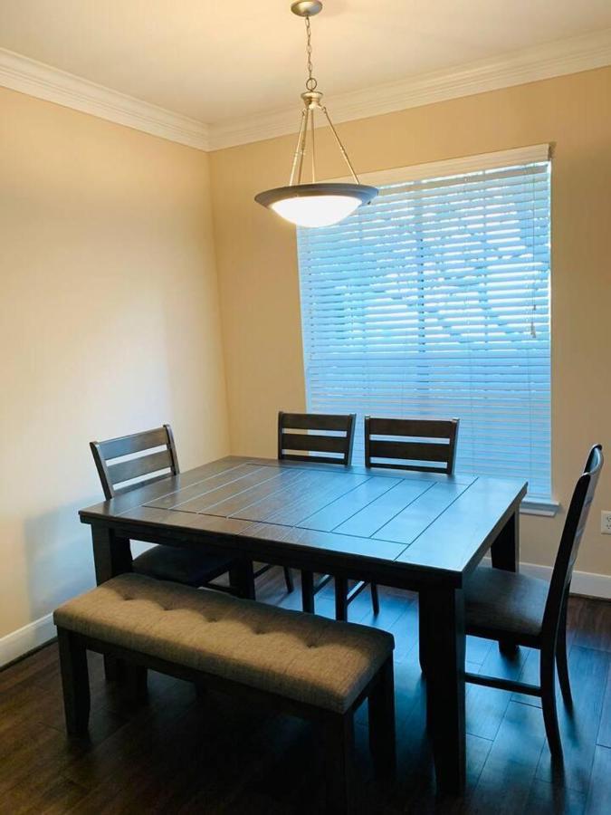2 Bedroom Easy Access To Med Center, Nrg, Downtown Houston Extérieur photo